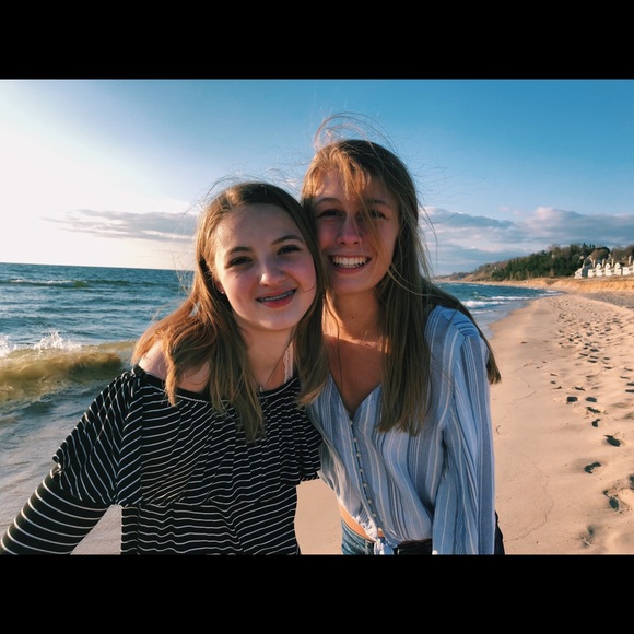 Meet your Posher, Josie - Picture 1 of 1